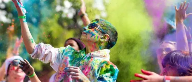 A Girifalco arriva l'Holi Color Festival
