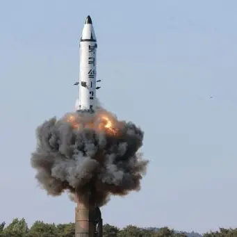 Tensione nel Pacifico, la Corea del Nord lancia due missili a corto raggio