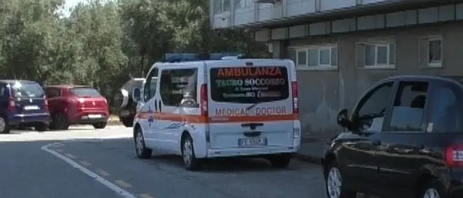Nella piana di Gioia Tauro scoppia il caso delle ambulanze “incandescenti”