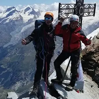 Due alpinisti calabresi conquistano la vetta del Cervino