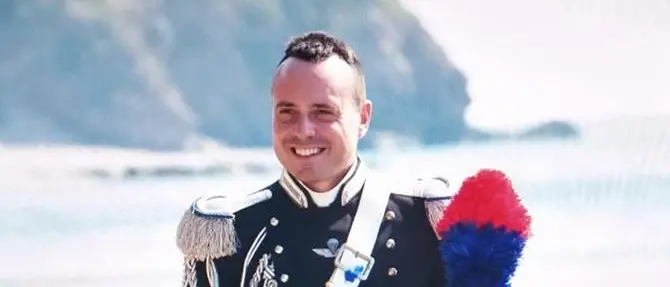 Uomo rischia di annegare, salvato da carabiniere fuori servizio