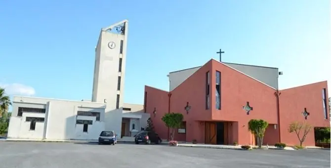 Vandali in azione nella chiesa Santissima Trinità a Scalea