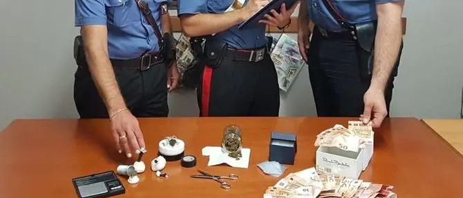 Occultava droga in una clinica, arrestato operatore sanitario