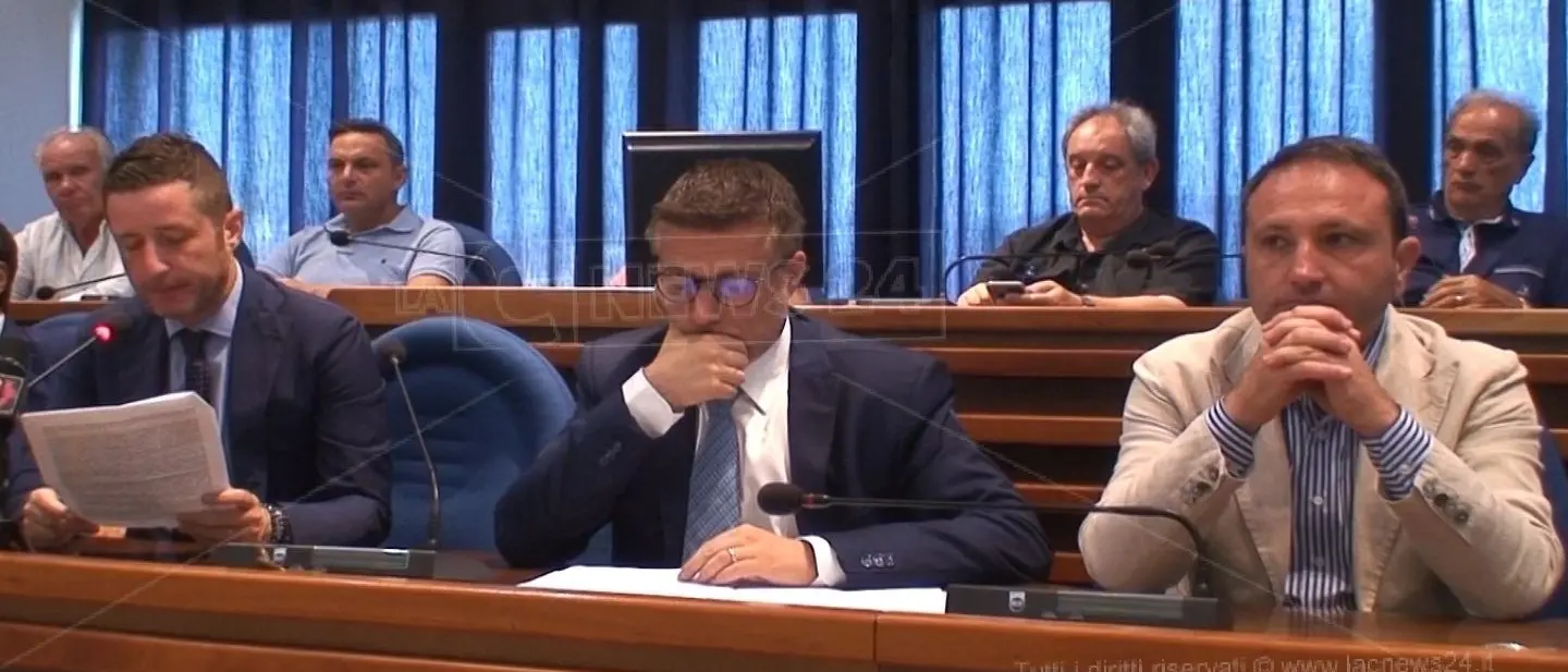 Camere di commercio calabresi: «No accorpamento, rischiamo di sparire»