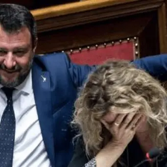 Il Decreto sicurezza bis è legge. Salvini rilancia: «Ora la Tav o crisi»