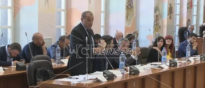 Debiti fuori bilancio a Cosenza, Salerno: «Possibile abbattere 11 milioni»