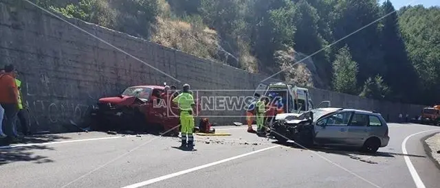 Ancora un incidente stradale in Sila, tre persone rimaste ferite