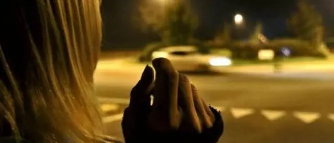 Schiavizzate e costrette a vendersi, tutti gli orrori nella denuncia di una ragazza