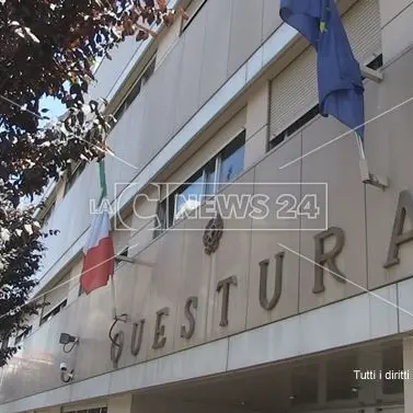 Maltrattamenti all'ex convivente, scatta il divieto di avvicinamento