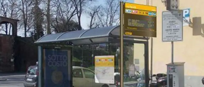 Bus a Castrolibero, informazioni in tempo reale con la palina intelligente