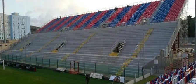 Crotone, nuova diffida per lo stadio. La rabbia del sindaco: «Guerra inutile»