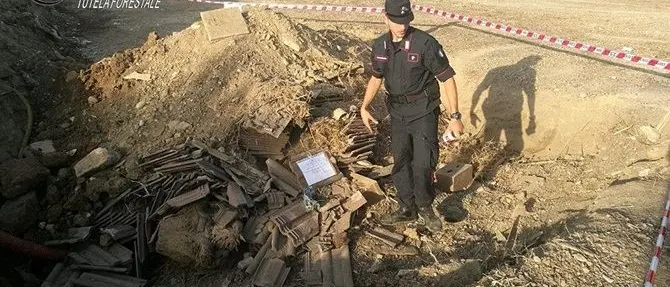 Montalto, interravano rifiuti speciali: tre persone denunciate