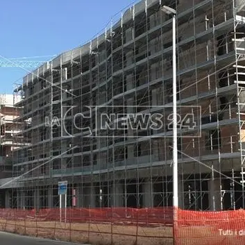 A Corigliano-Rossano un intero quartiere ostaggio di un cantiere abbandonato
