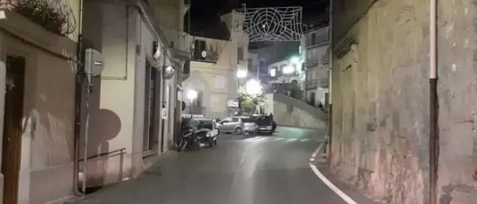 Spara e uccide zio e nipote per un parcheggio, lite finisce in tragedia