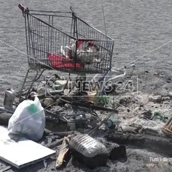 Spiagge trasformate in discariche, ecco il dopo Ferragosto in Calabria