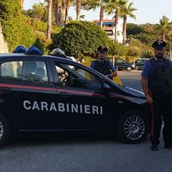 Buonvicino, pregiudicato evade dai domiciliari: passeggiava per strada