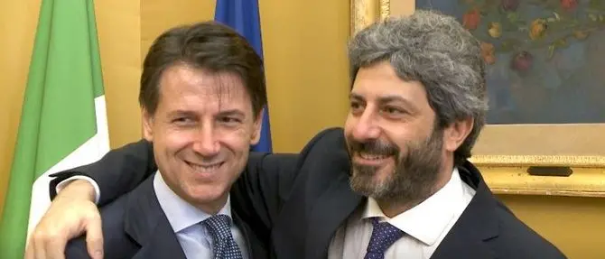 Governo, è il giorno di Conte al Senato. Fico nuovo premier?