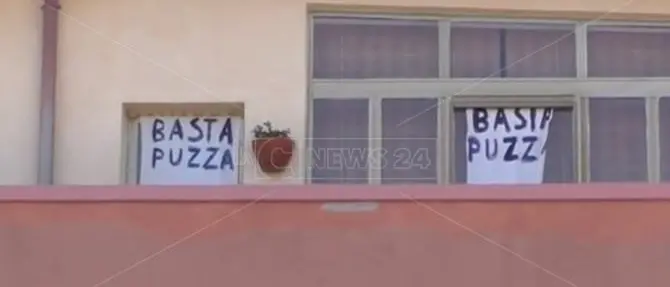 Catanzaro Lido, il depuratore mette in fuga i turisti e tormenta i residenti