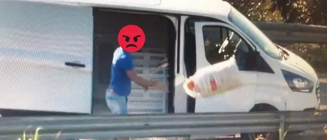 La gogna dei social e la guerra dei sindaci ai “lordazzi” a colpi di foto