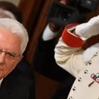 Salvini tenta “mignolino mignoletto”, il Pd pianta paletti e la farsa continua