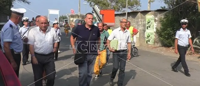 Blitz del sindaco in un villaggio turistico abusivo di Santa Maria del Cedro