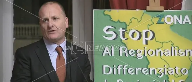 Bevacqua a muso duro contro la Lega: «Ignobili gli attacchi ai forestali»