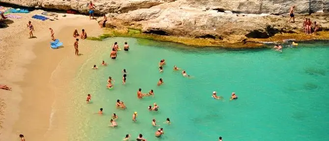 Turismo per caso, la Calabria tira nonostante la mancata programmazione e i rifiuti ovunque