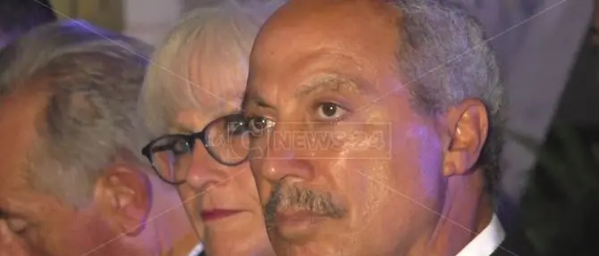 Il Città di Amantea 2019 a Le rughe del sorriso di Carmine Abate