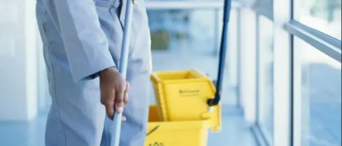 Regione, lavoratori delle pulizie senza stipendio: il sindacato attacca