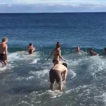 A Marina di Gioiosa il tradizionale tuffo invernale