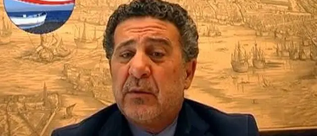 Fuscaldo, parroco “assolve” il sindaco Ramundo durante l'omelia di Natale