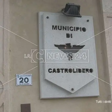 Castrolibero, furto da cinquemila euro nella cassaforte dei vigili urbani