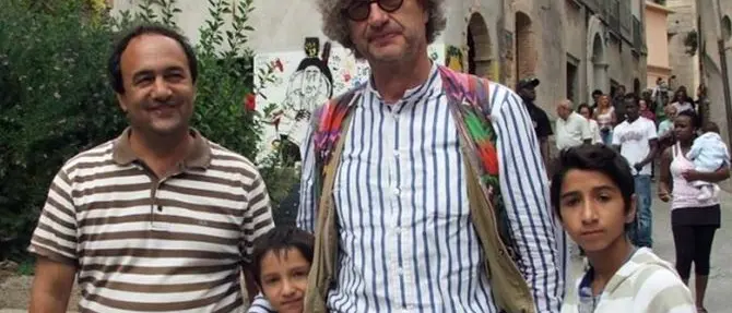 Reggio, a scuola di integrazione con Mimmo Lucano