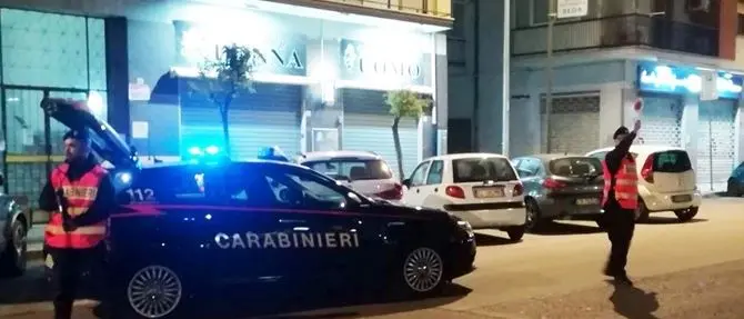 Accoltella il fratello al culmine di una lite, arrestato dai carabinieri