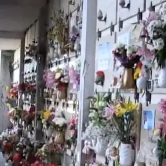 Migranti senza nome al cimitero di Bivona, un fiore per ricordare le tragiche morti in mare