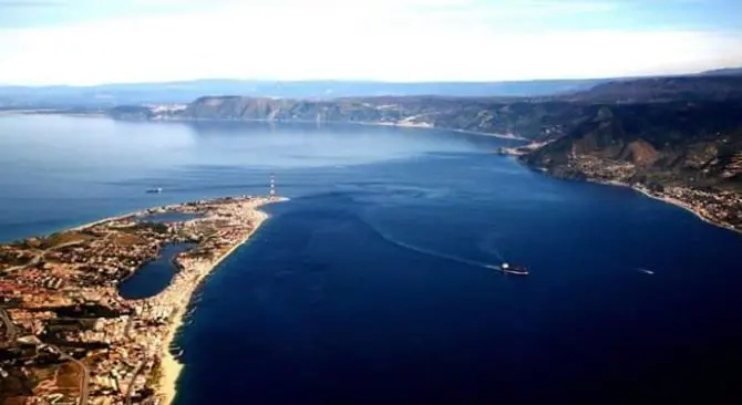 Stretto di Messina, il braccio di mare che divide la Calabria dalla Sicilia su Rai Storia