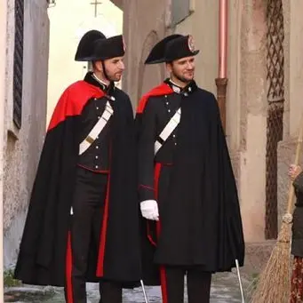 Eccesso di velocità, i carabinieri fermano la Befana a Tropea