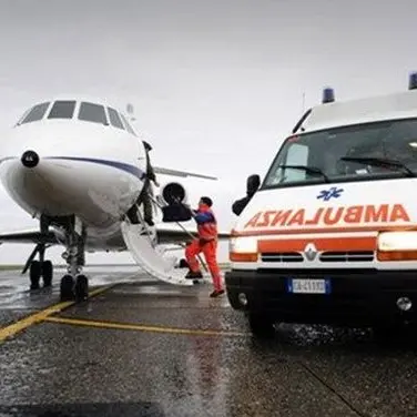 Neonato in pericolo di vita trasferito con urgenza da Reggio a Firenze