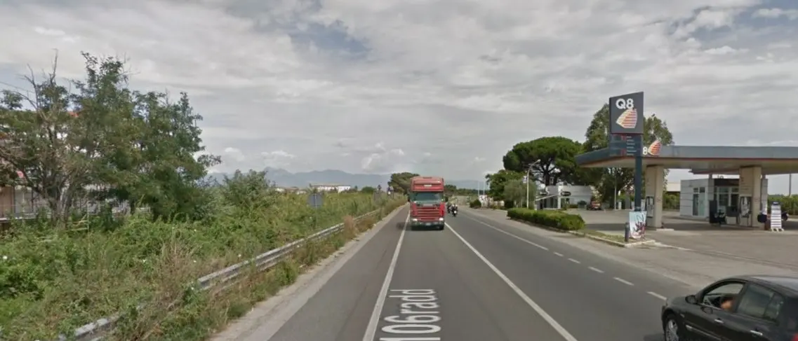 Giallo a Corigliano-Rossano, ritrovato un cadavere lungo la statale 106