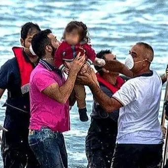 La Calabria ha soccorso i migranti ma loro hanno salvato la nostra umanità