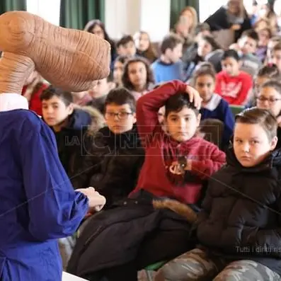 La diversità è un valore: la lezione di E.T. per gli alunni di Vibo Marina