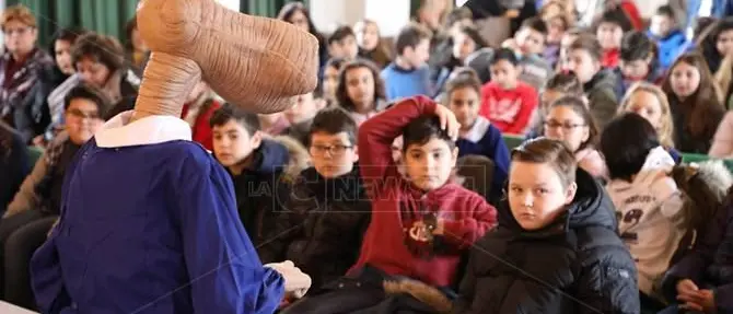 La diversità è un valore: la lezione di E.T. per gli alunni di Vibo Marina