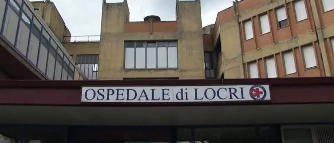 Paziente morto all'ospedale di Locri, il commissario Cotticelli invia i Nas