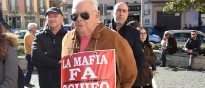 Ennesima intimidazione all’ex sindaco di Roccabernarda