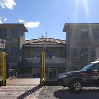 Carenze igieniche nella mensa della scuola primaria di Cortale
