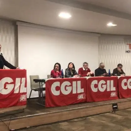 Cgil: «Scontro sanità intollerabile, presto mobilitazione»