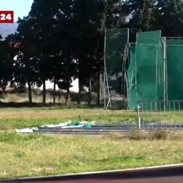 A Reggio Calabria il campo Coni sprofonda nel degrado