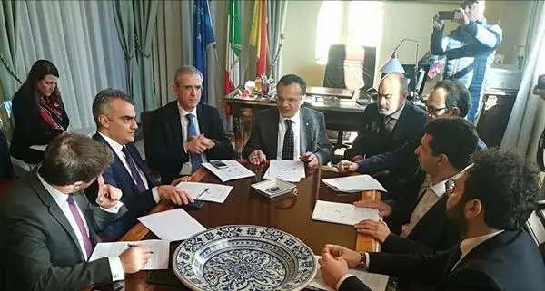 Reggio e Messina unite nell'area integrata dello Stretto