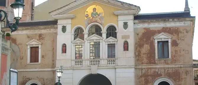 Bonisoli a Cosenza, appello dei parlamentari 5 stelle per la Biblioteca civica