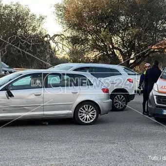 Vibo Valentia, auto travolge ciclisti lungo la statale 18